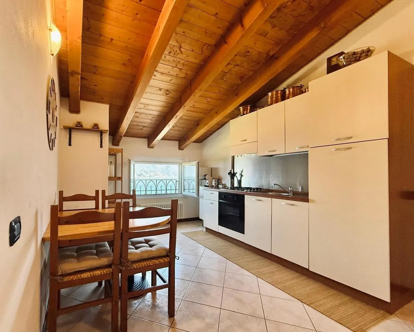 Mansarda Spadone Musso Apartment
